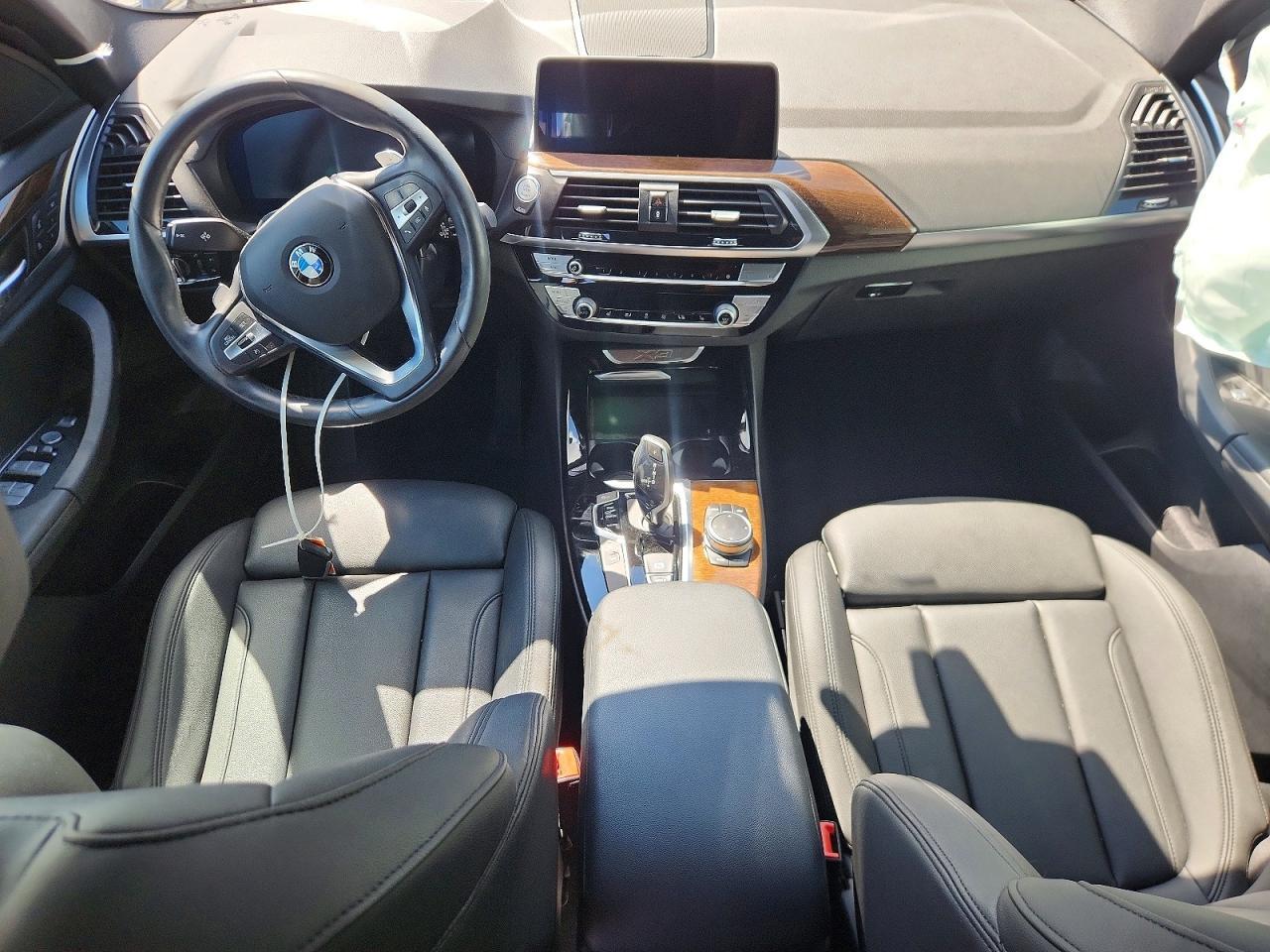 2020 BMW X3 xDrive30I - zdjęcie 8