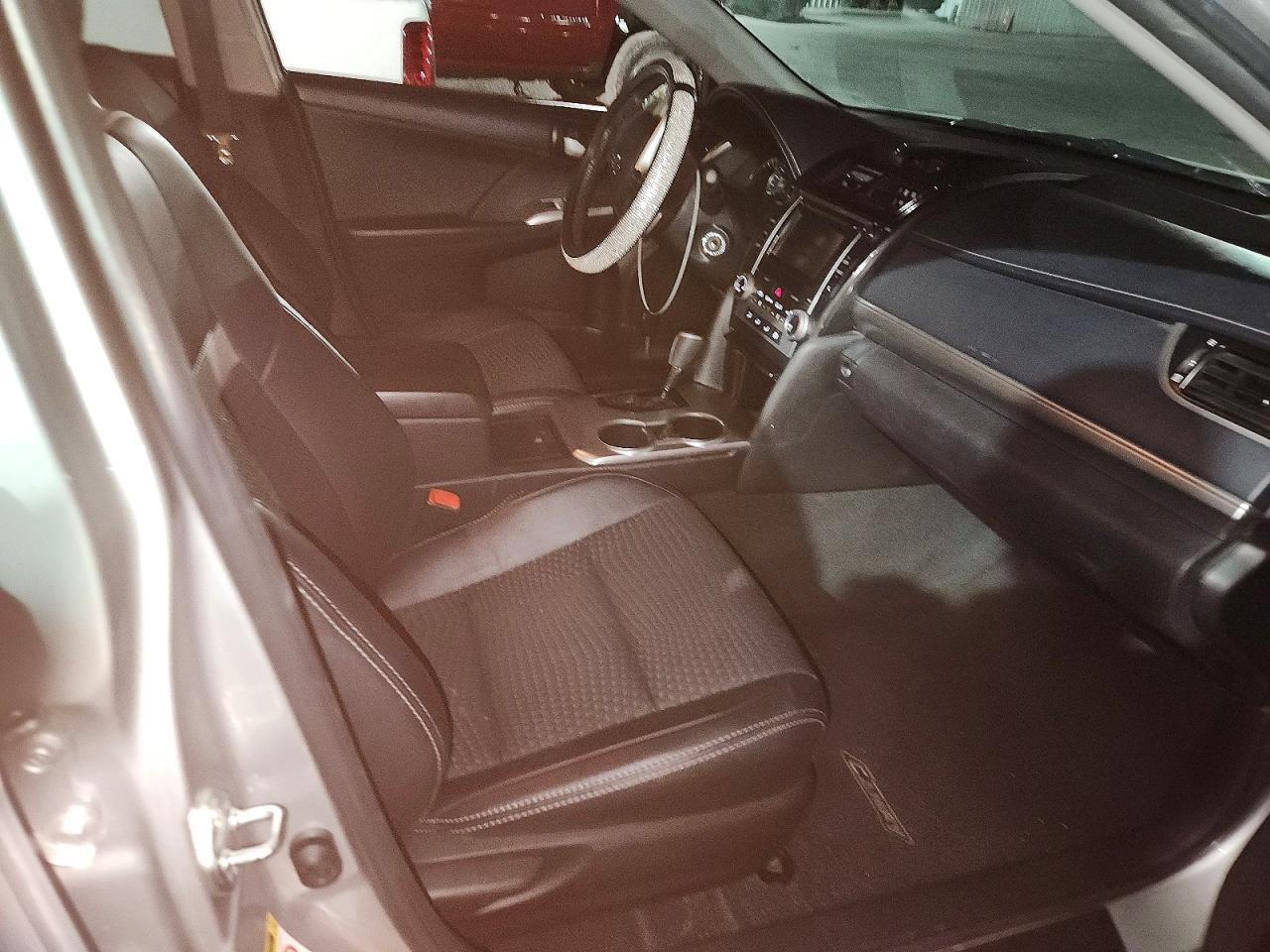 2014 Toyota Camry L - zdjęcie 13
