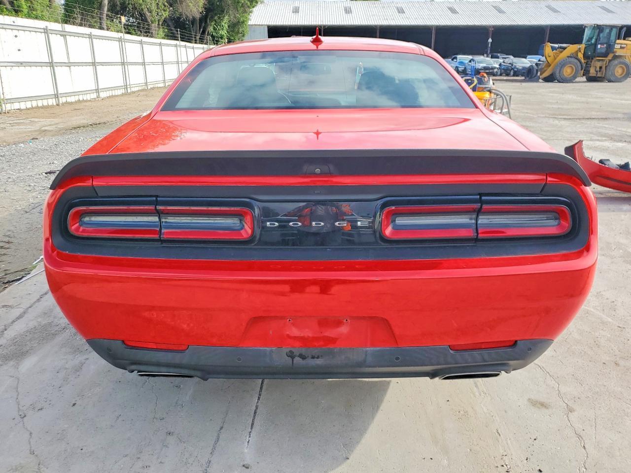 2021 Dodge Challenger R - zdjęcie 6