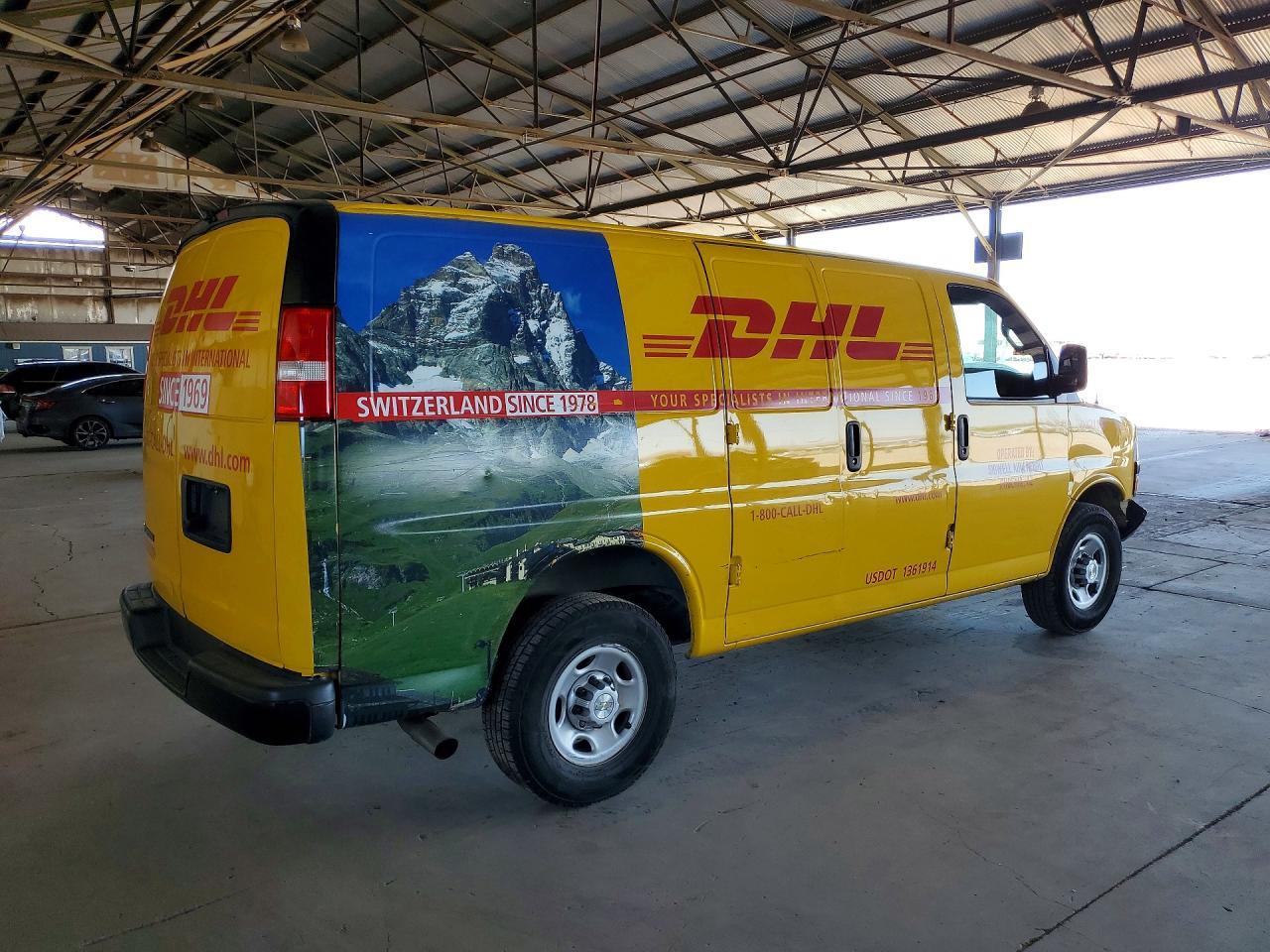 2021 Chevrolet Express G2500 - zdjęcie 3