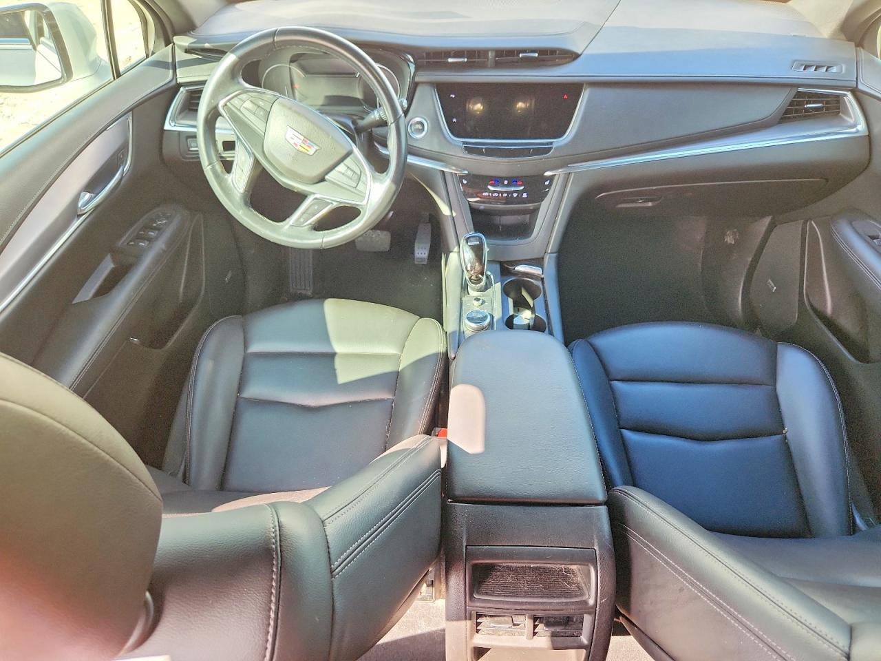 2022 Cadillac Xt5 Luxury - zdjęcie 8