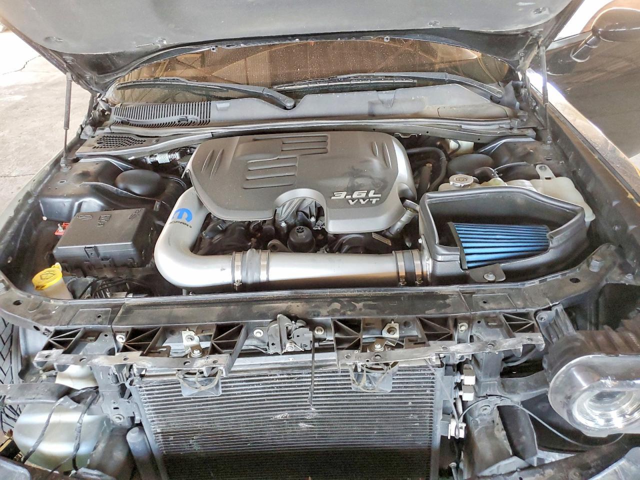 2016 Dodge Challenger Sxt - zdjęcie 11
