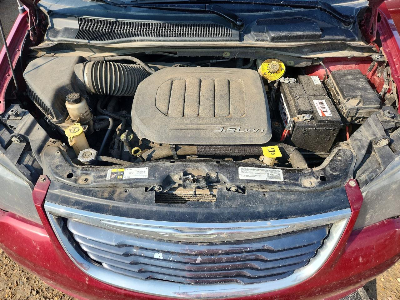 2015 Chrysler Town & Country S - zdjęcie 12