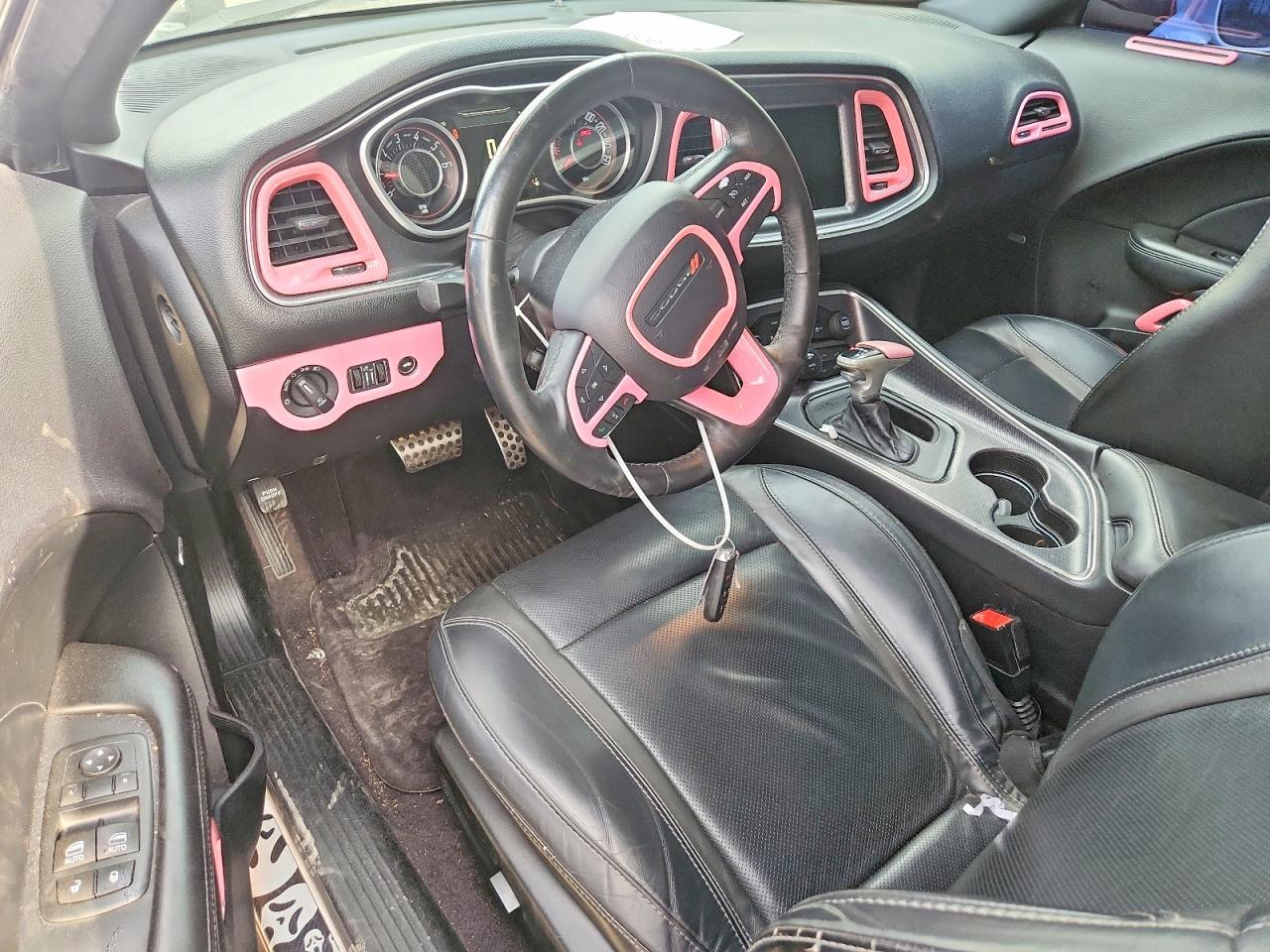 2016 Dodge Challenger Sxt - zdjęcie 8