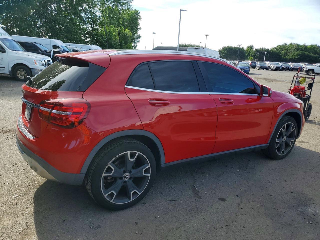 2019 Mercedes-Benz Gla 250 - zdjęcie 3