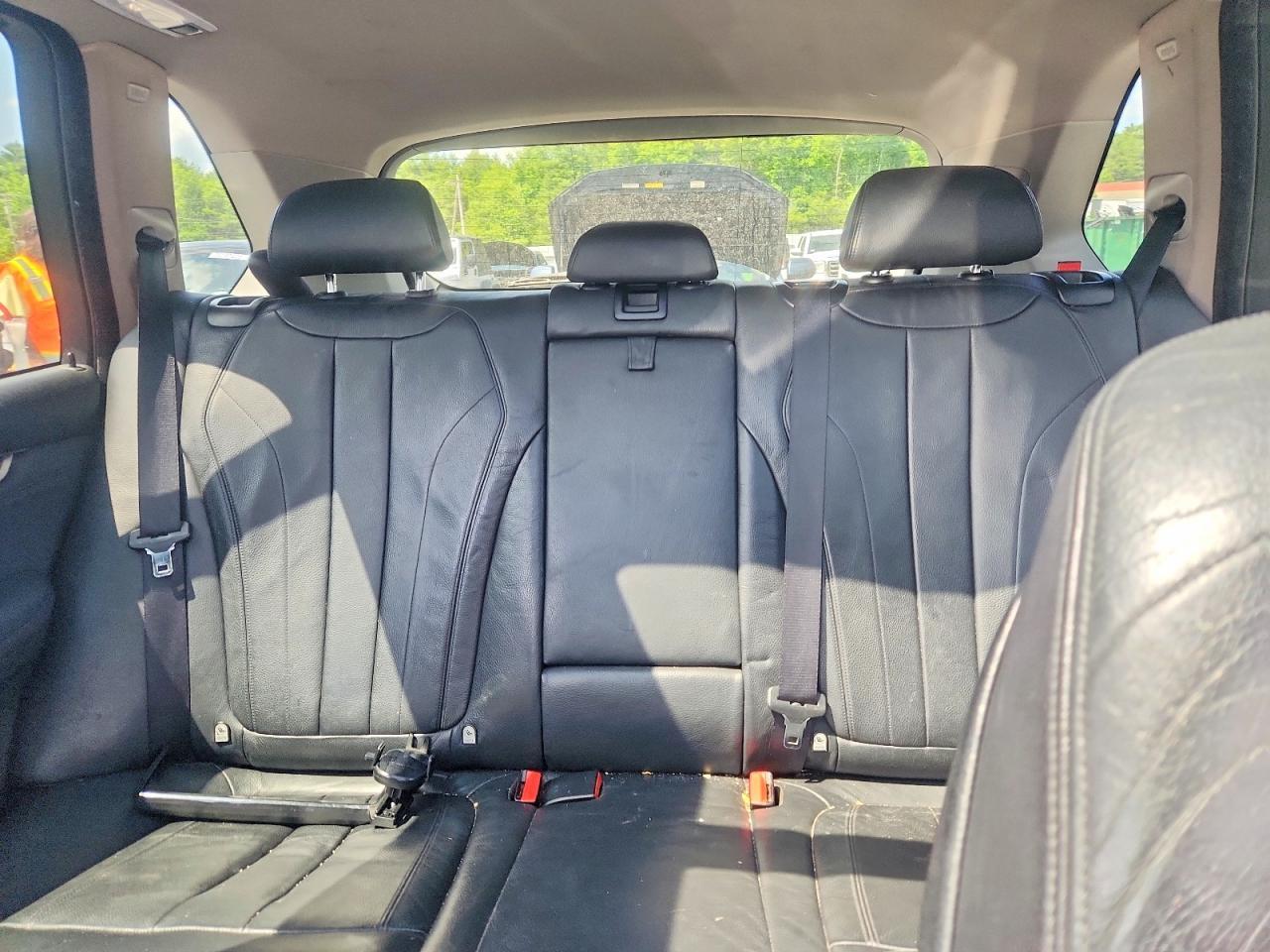 2015 BMW X5 xDrive35I - zdjęcie 10