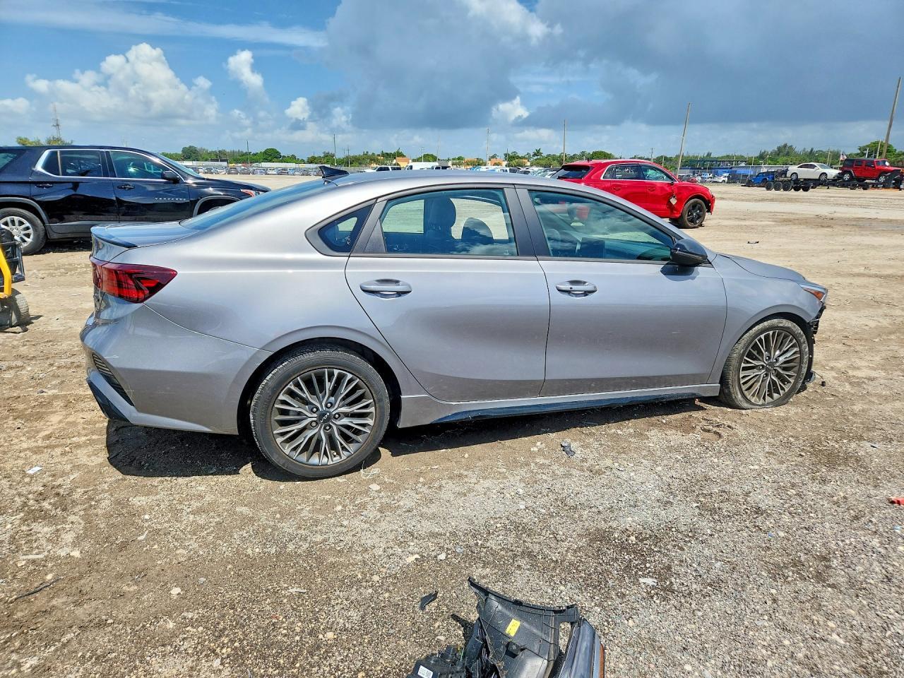 2023 Kia Forte Gt Line - zdjęcie 3