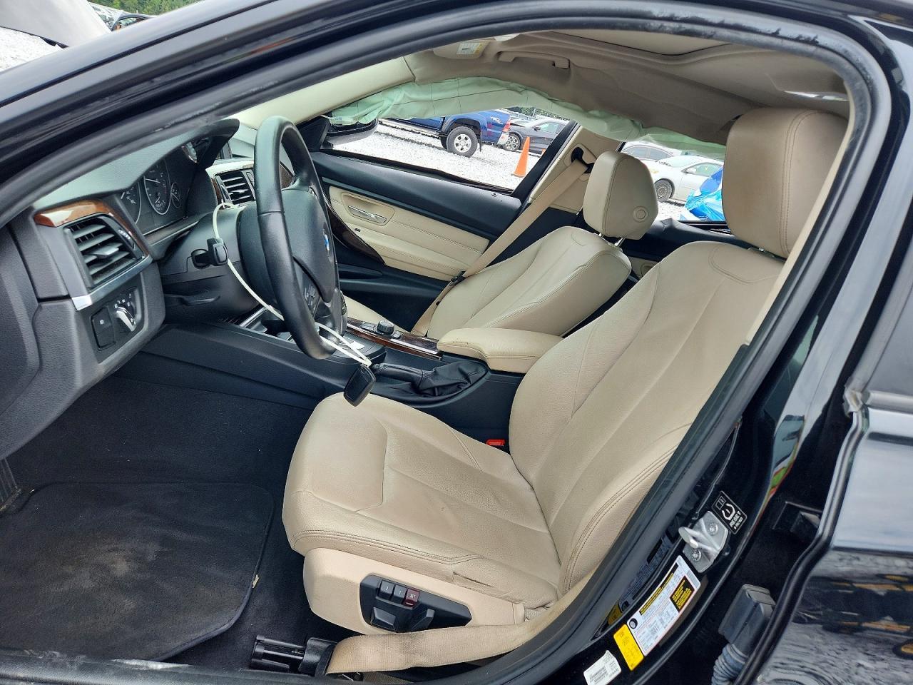2015 BMW 320 I - zdjęcie 7