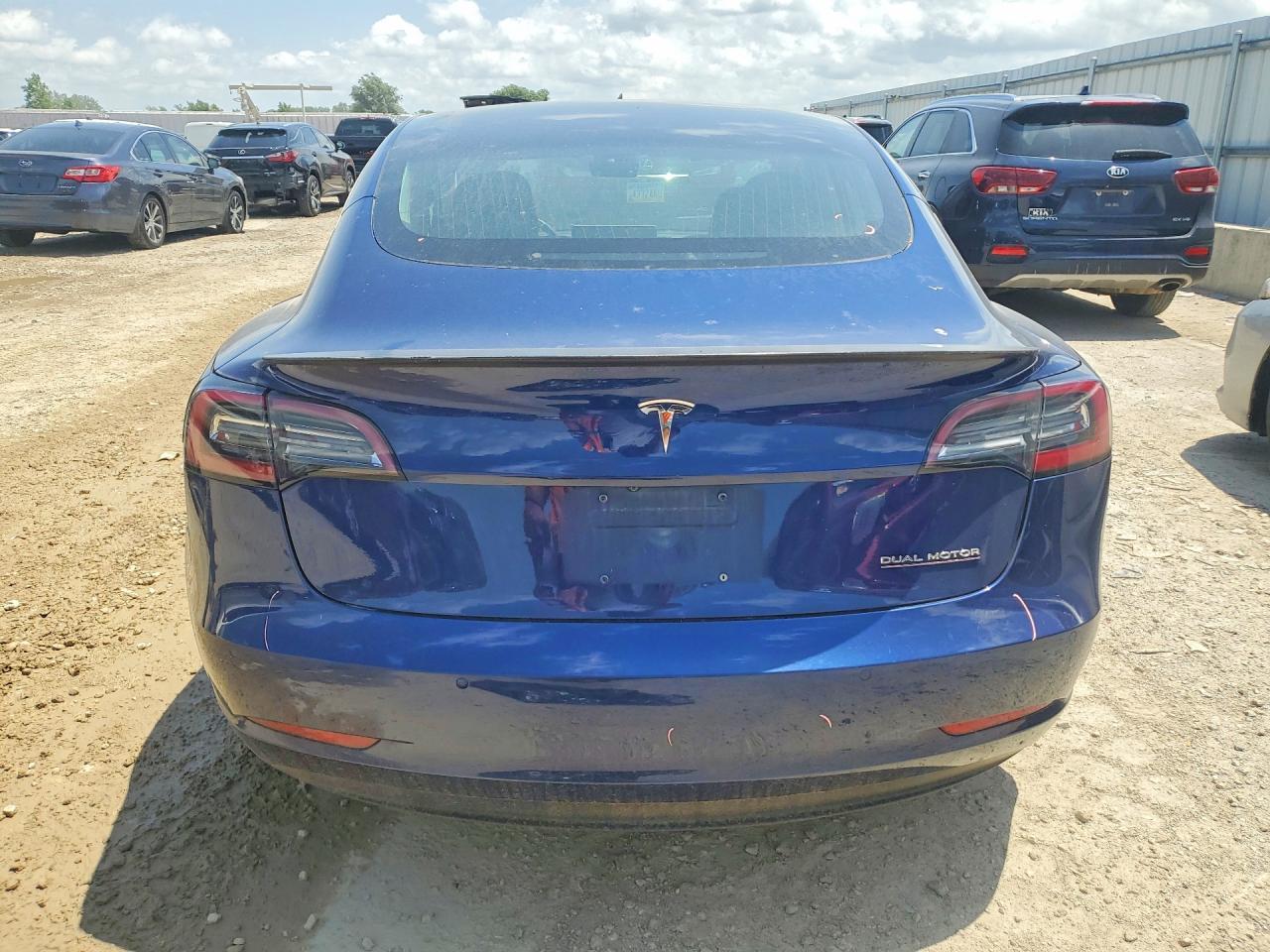 2018 Tesla Model 3 - zdjęcie 6