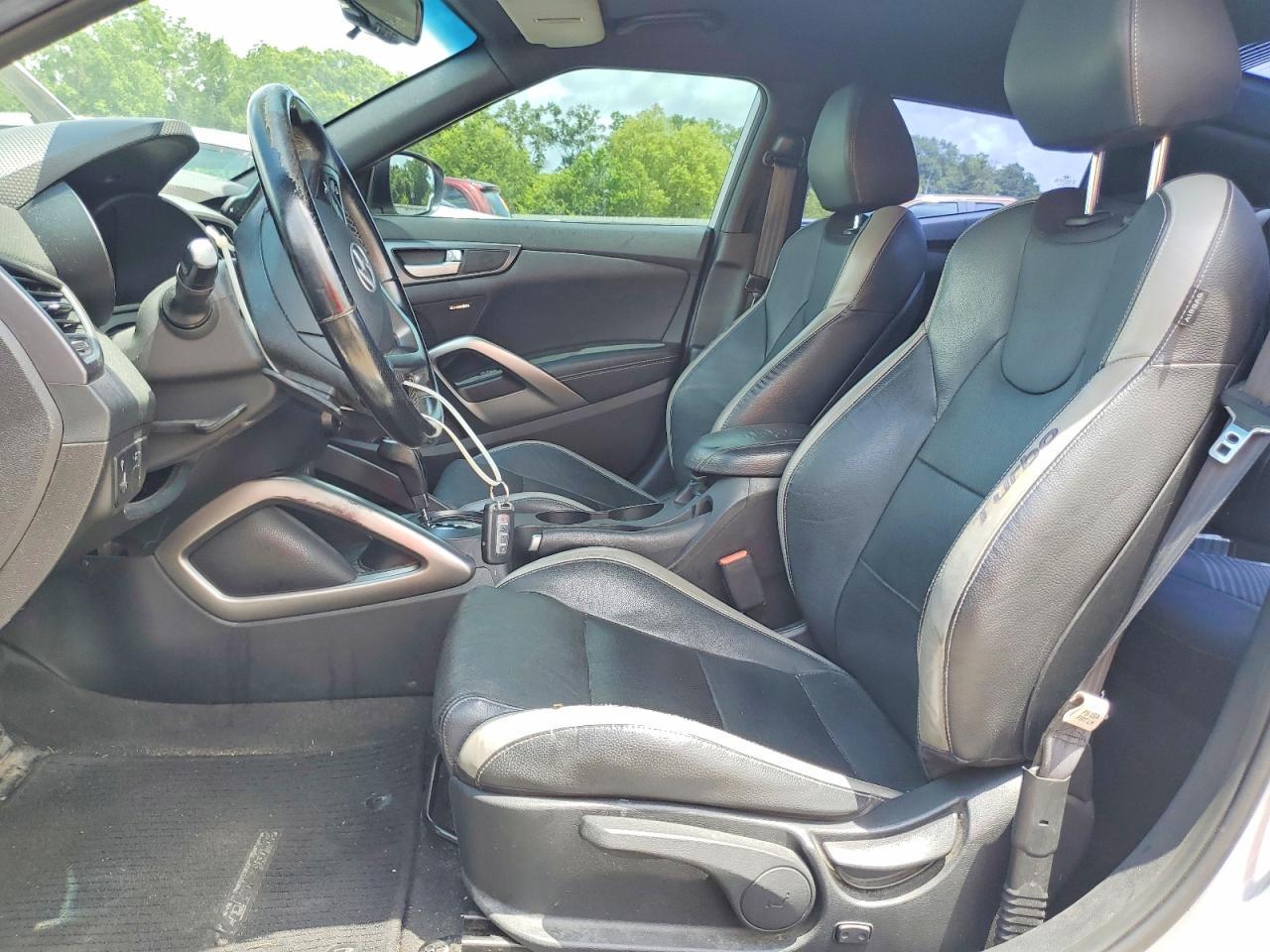 2016 Hyundai Veloster Turbo - zdjęcie 7