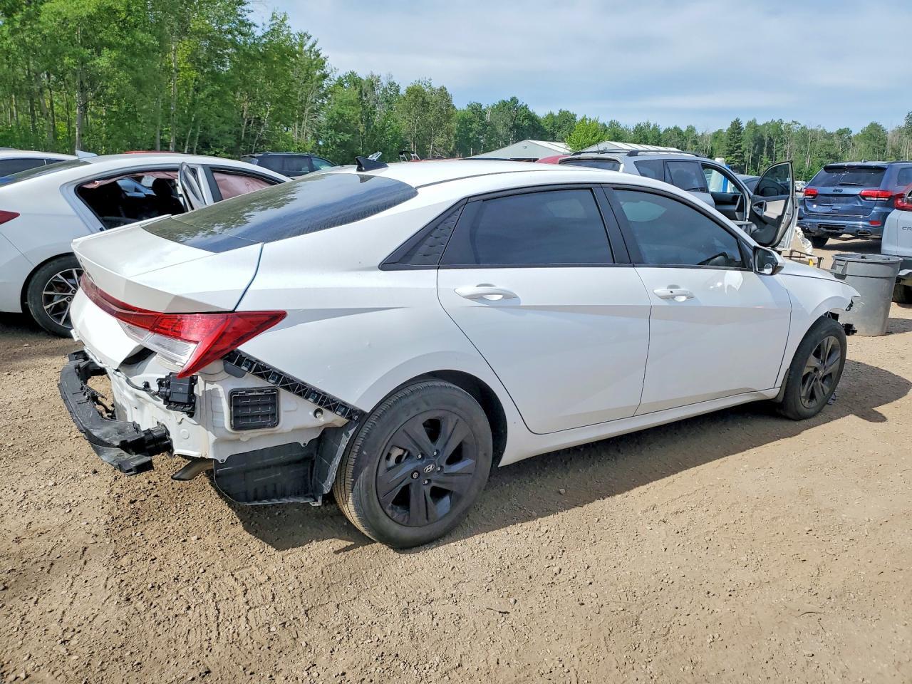 2024 Hyundai Elantra Sel - zdjęcie 3