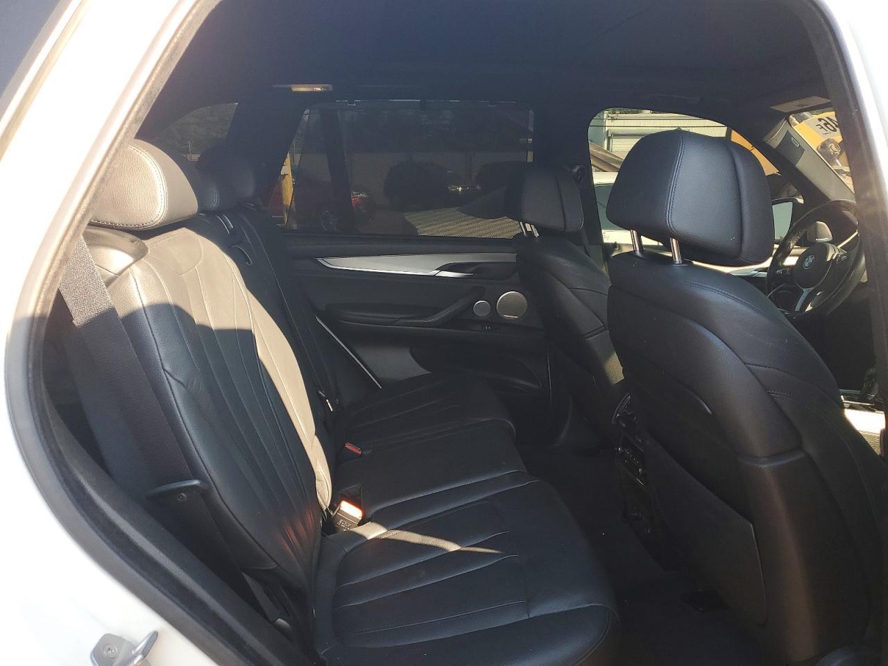 2016 BMW X5 xDrive50I - zdjęcie 11
