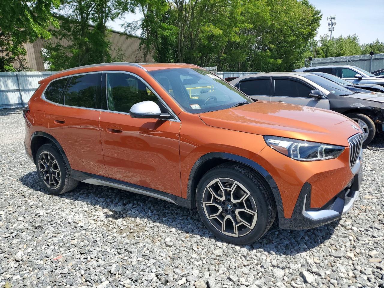 2023 BMW X1 xDrive28I - zdjęcie 4