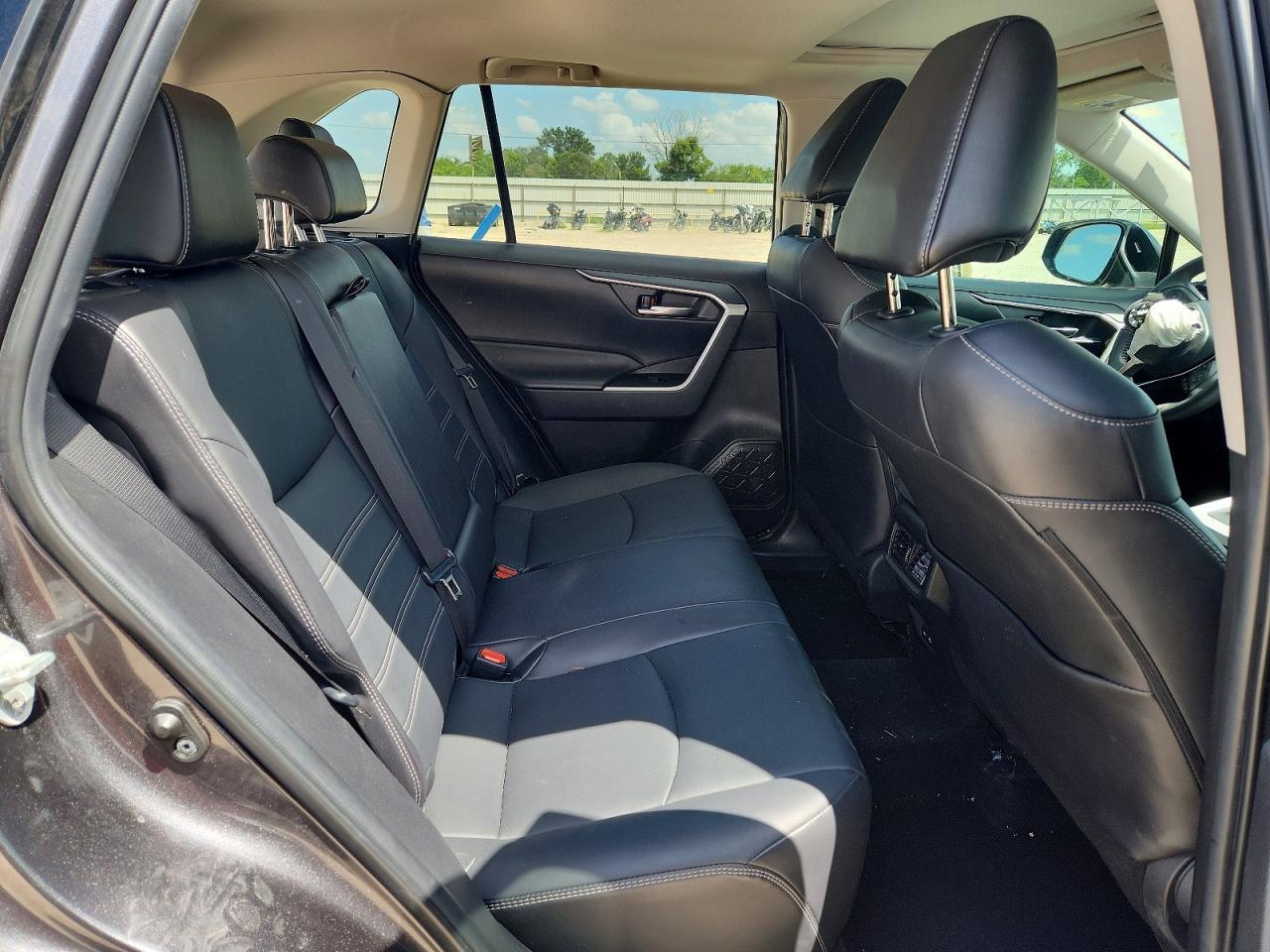 2023 Toyota Rav4 Xle Premium - zdjęcie 11