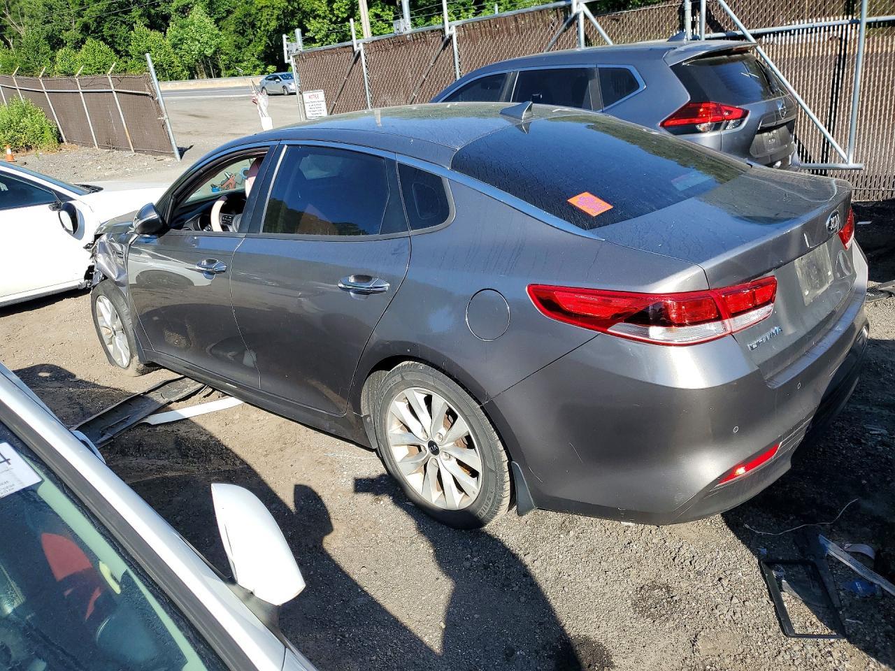 2018 Kia Optima Lx - zdjęcie 2