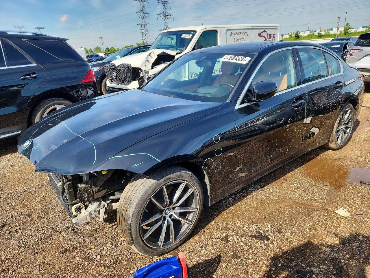2019 BMW Seria 3 330i - zdjęcie główne
