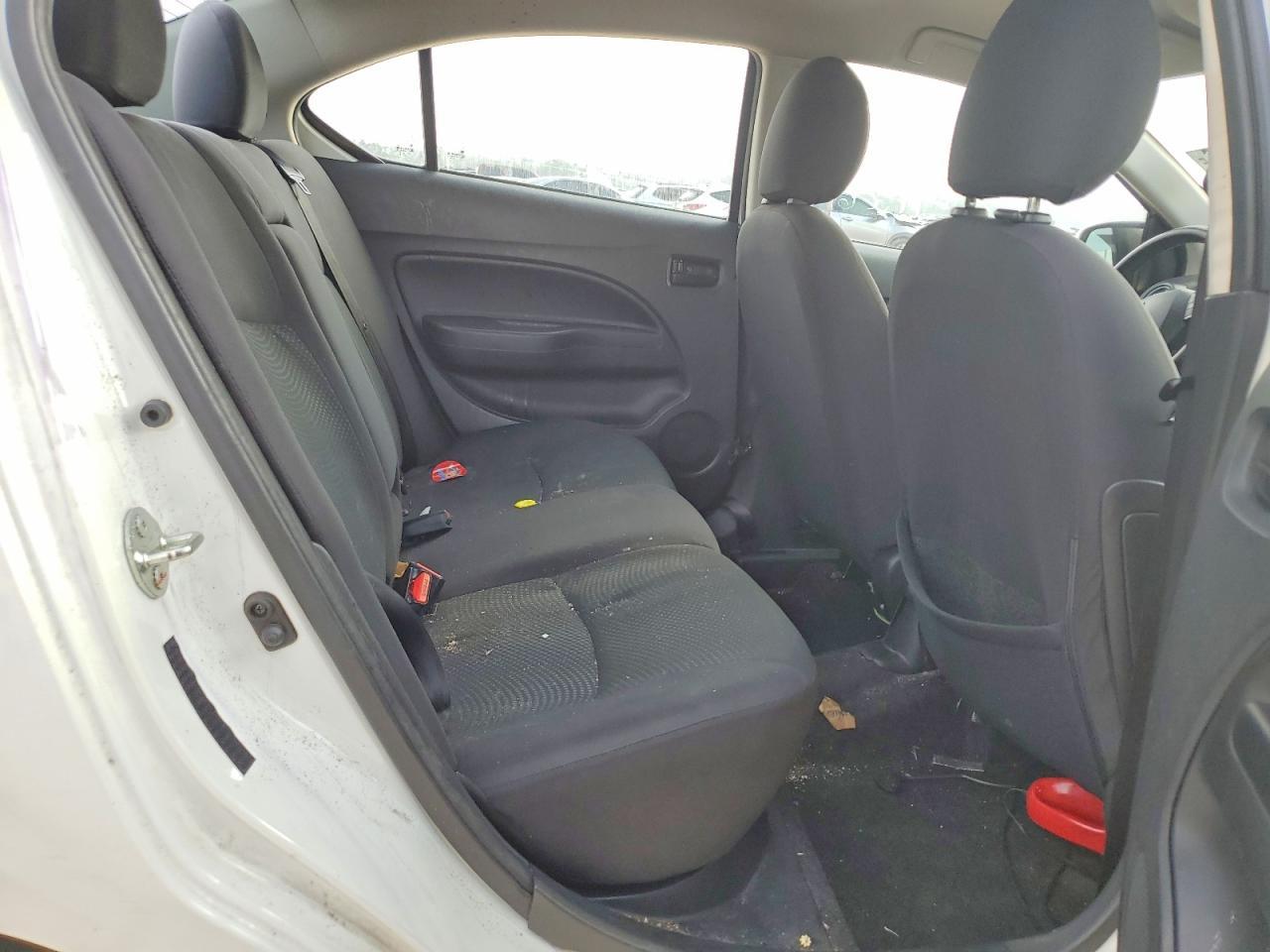 2017 Mitsubishi Mirage G4 Es - zdjęcie 10