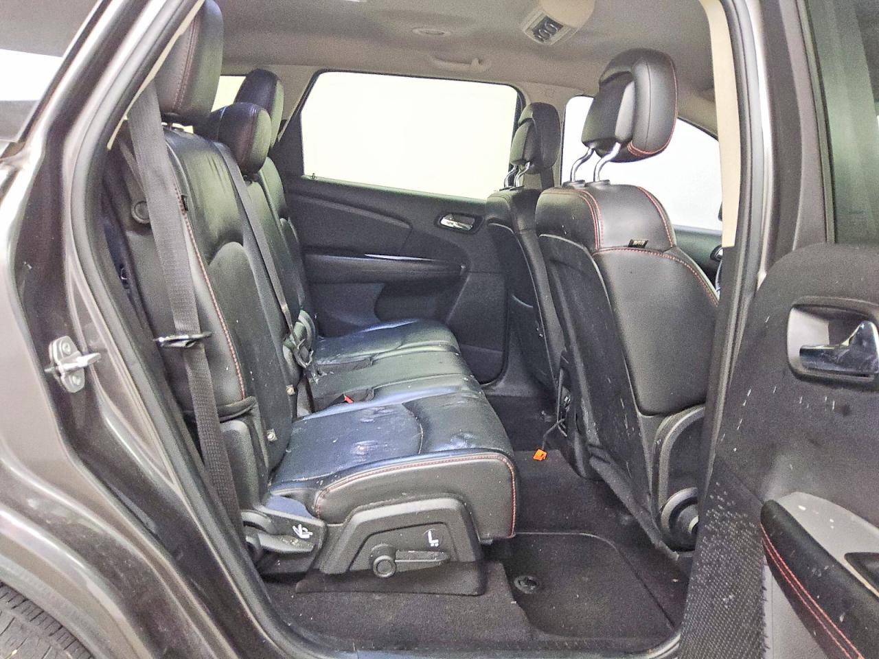 2015 Dodge Journey R/T - zdjęcie 11