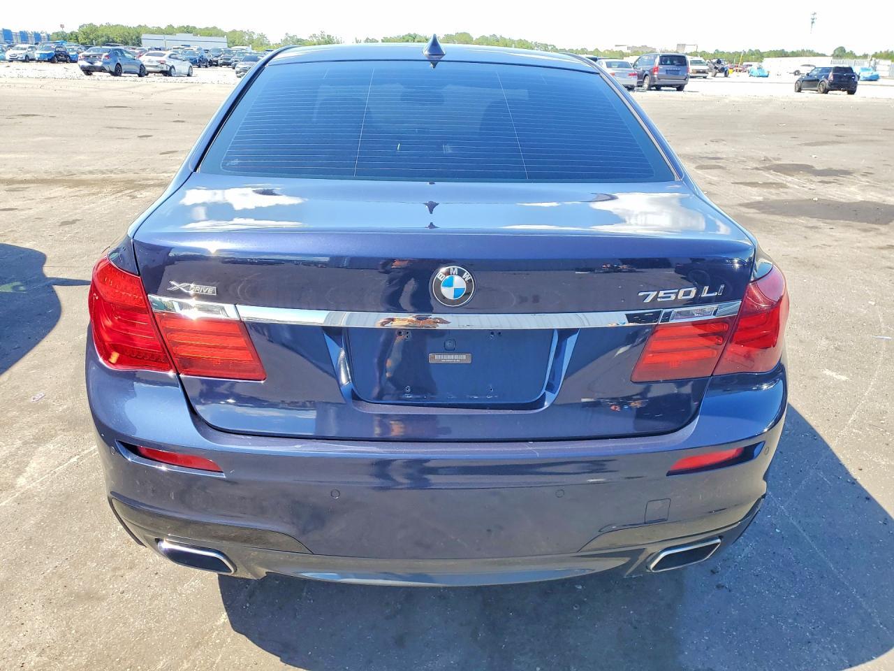 2014 BMW 750 Lxi - zdjęcie 6