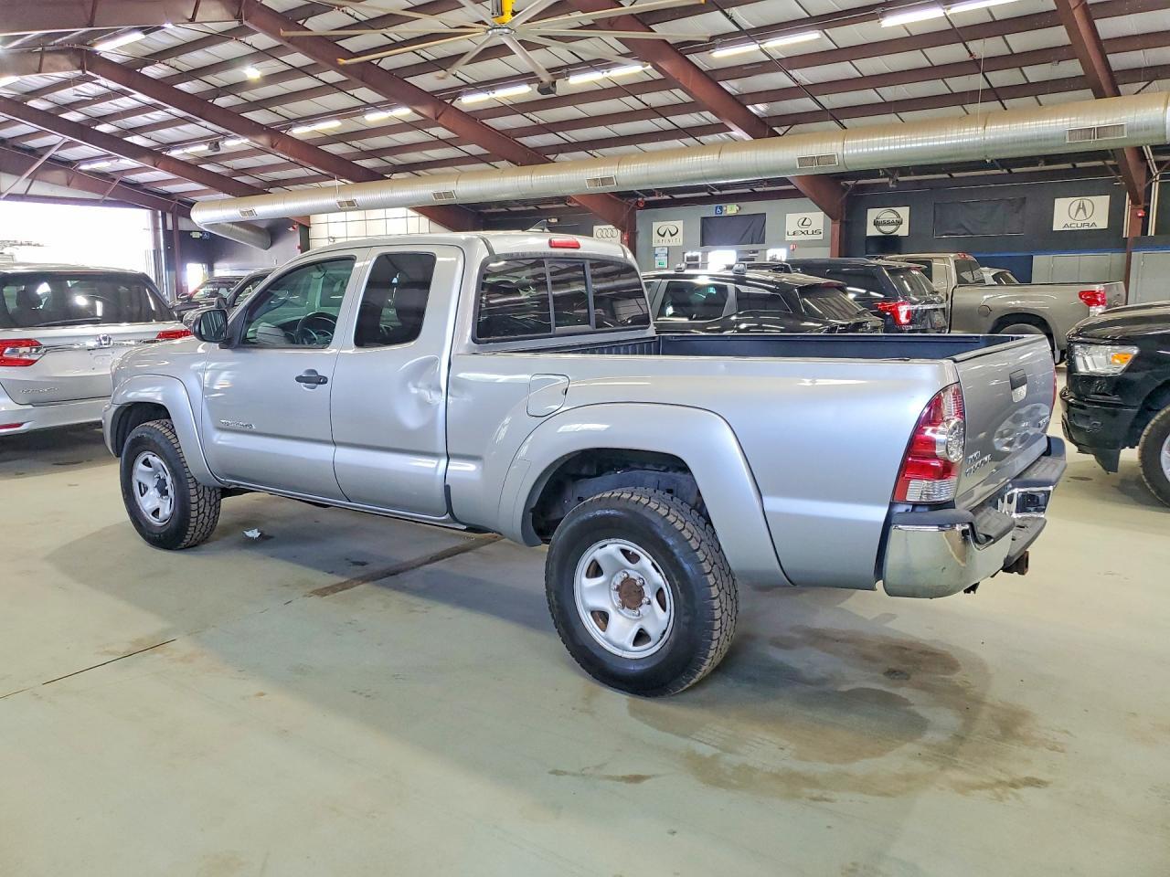 2014 Toyota Tacoma V6 - zdjęcie 2