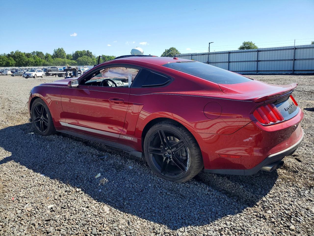 2015 Ford Mustang - zdjęcie 2