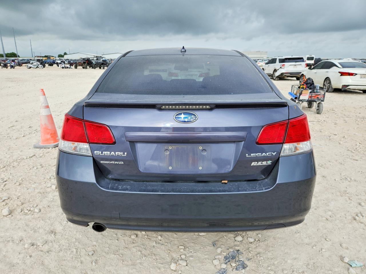 2014 Subaru Legacy 2.5I Premium - zdjęcie 6