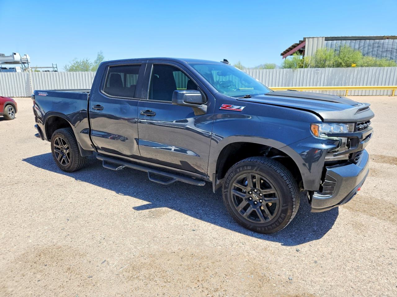 2021 Chevrolet Silverado K1500 Lt Trail Boss - zdjęcie 4