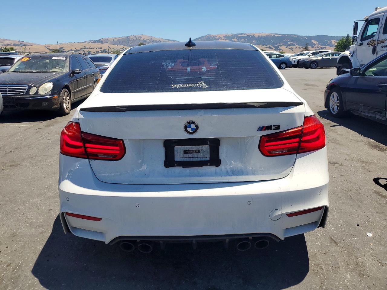 2017 BMW M3 - zdjęcie 6