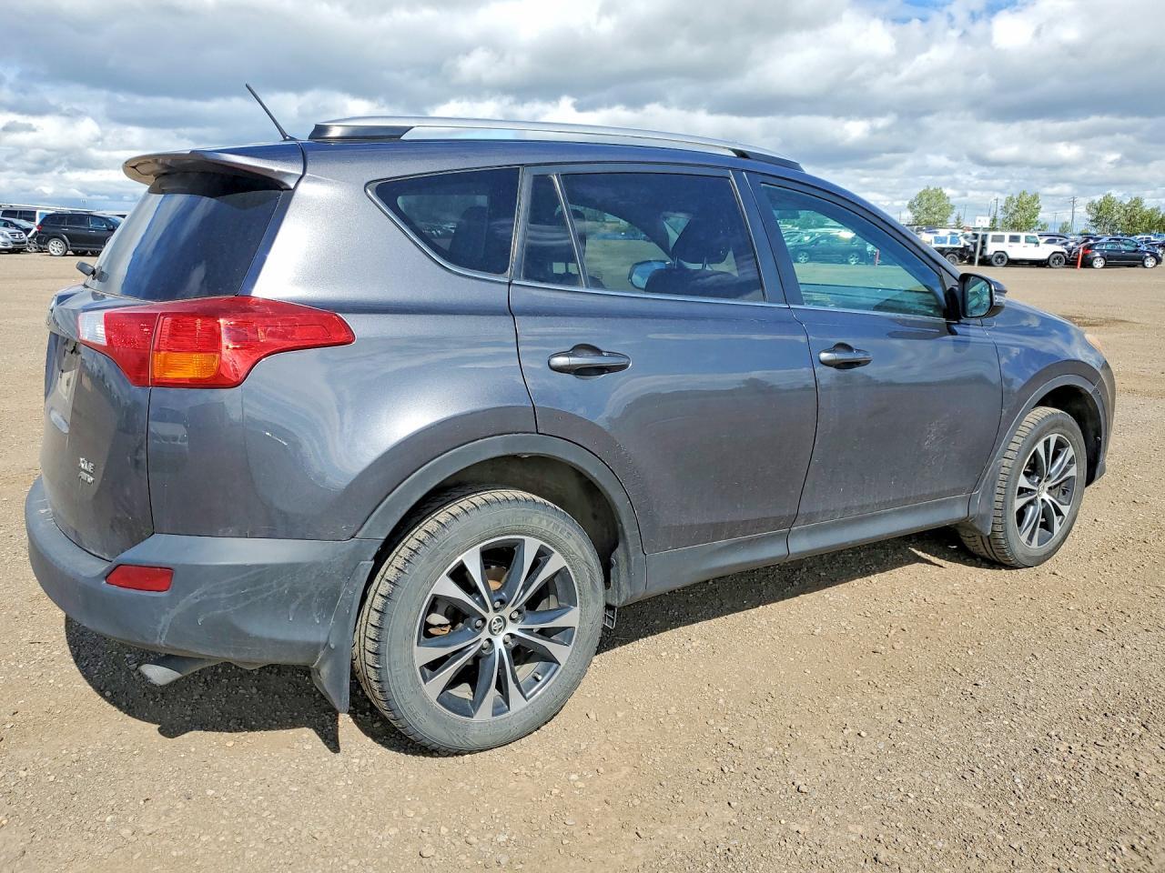 2015 Toyota Rav4 Xle - zdjęcie 3