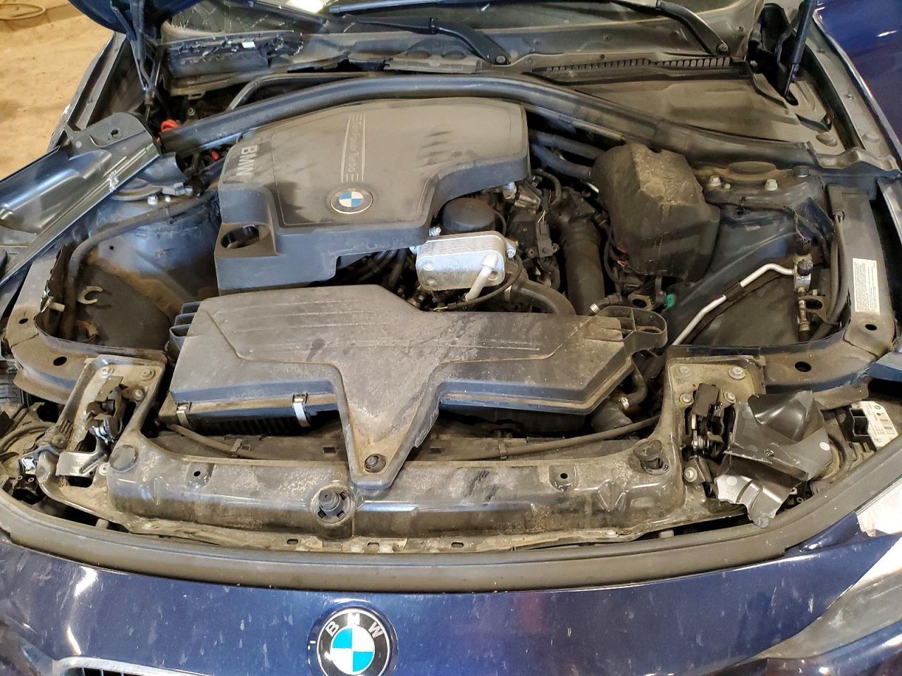 2016 BMW 320 Xi - zdjęcie 11
