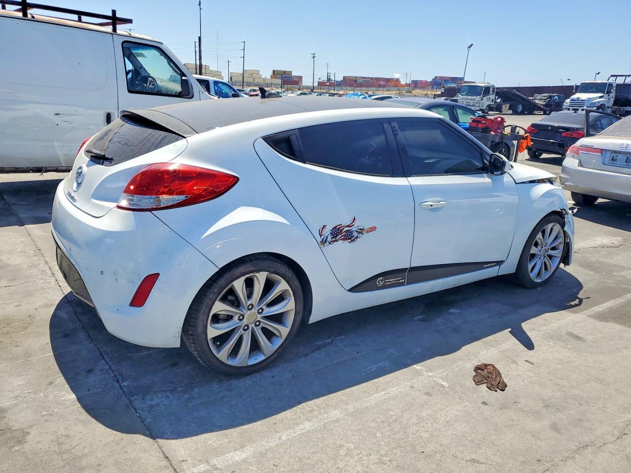 2016 Hyundai Veloster Base - zdjęcie 3