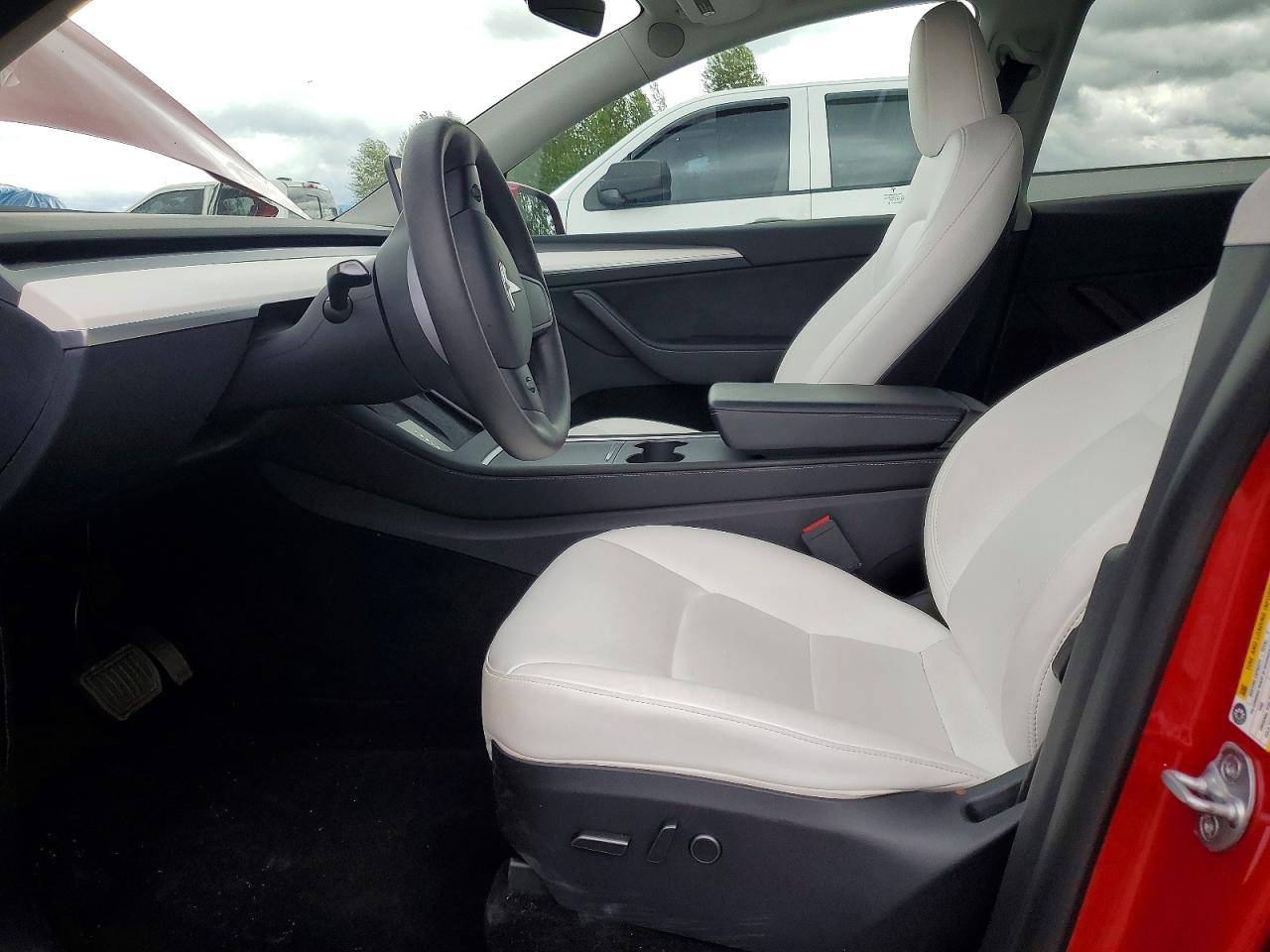 2023 Tesla Model Y - zdjęcie 7