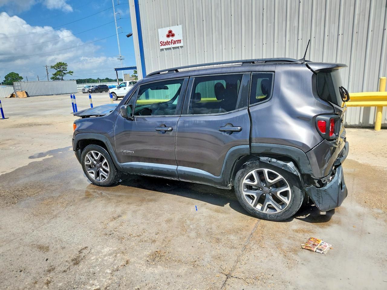 2018 Jeep Renegade Latitude - zdjęcie 2