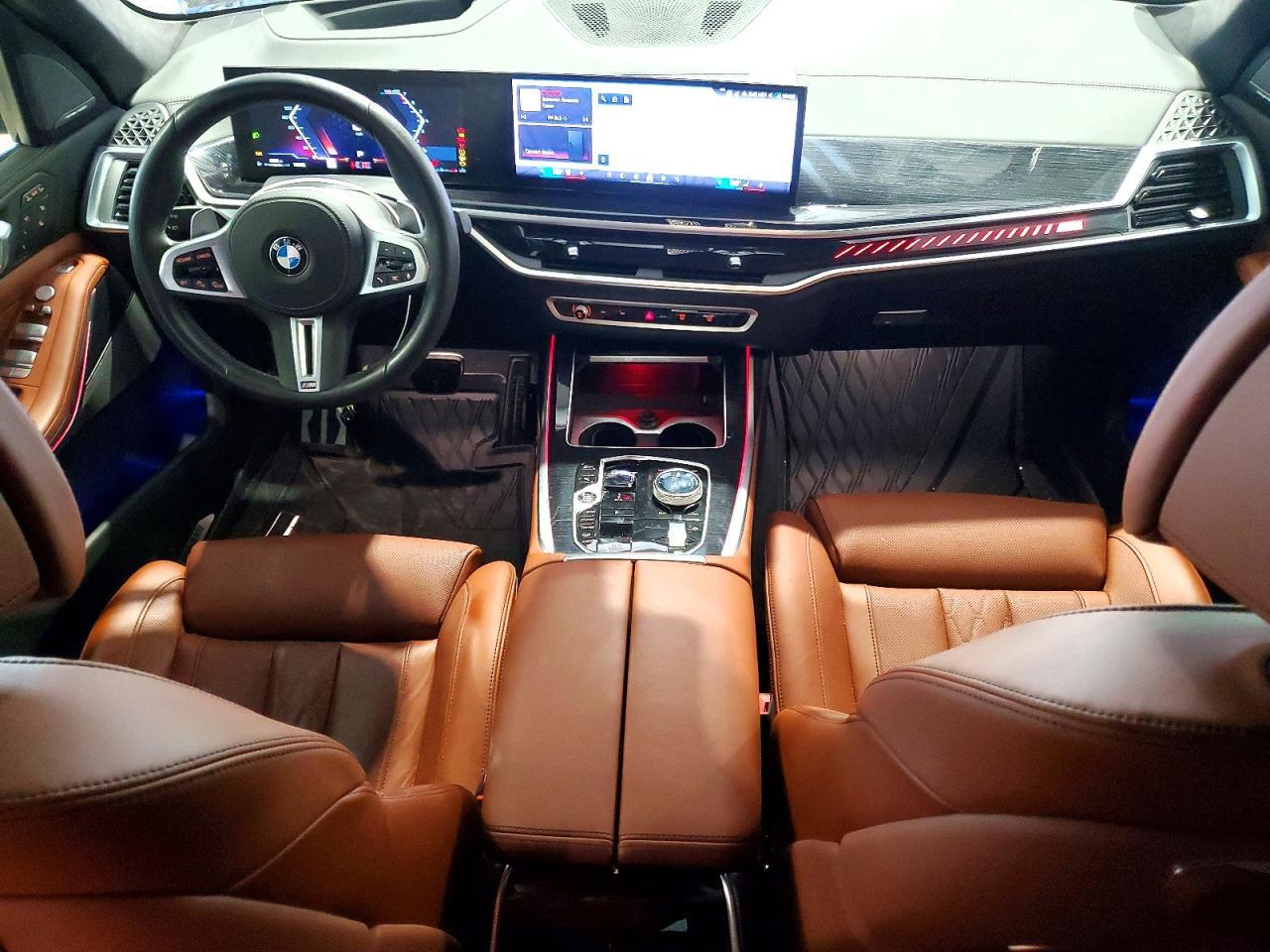 2025 BMW X7 M60I - zdjęcie 8