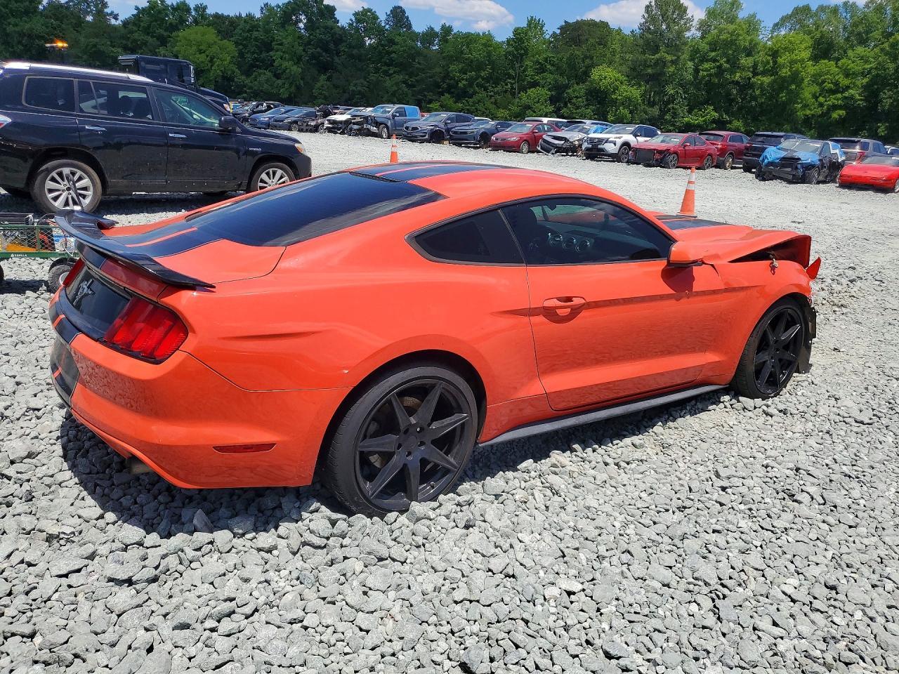 2016 Ford Mustang - zdjęcie 3
