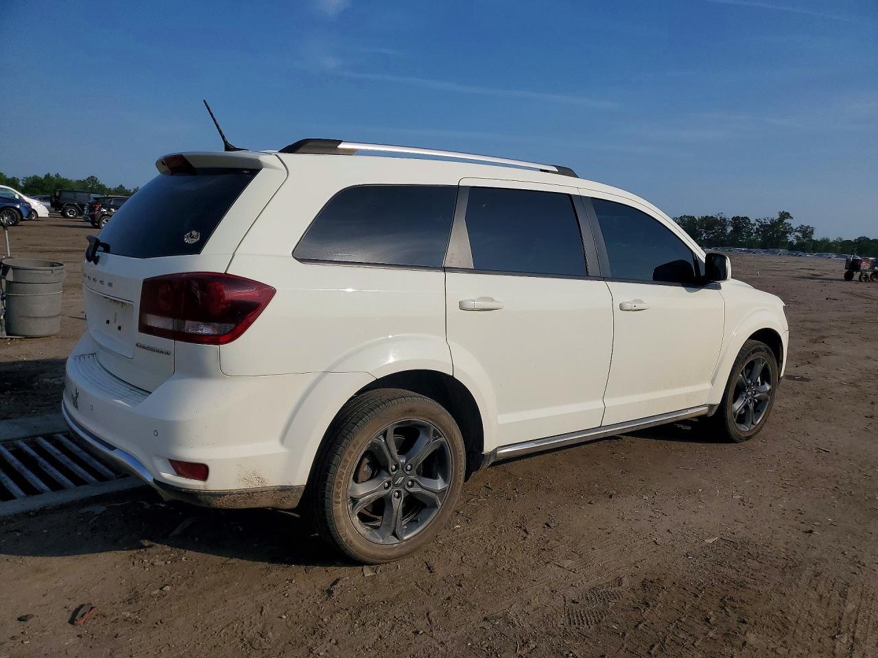 2018 Dodge Journey Crossroad - zdjęcie 3