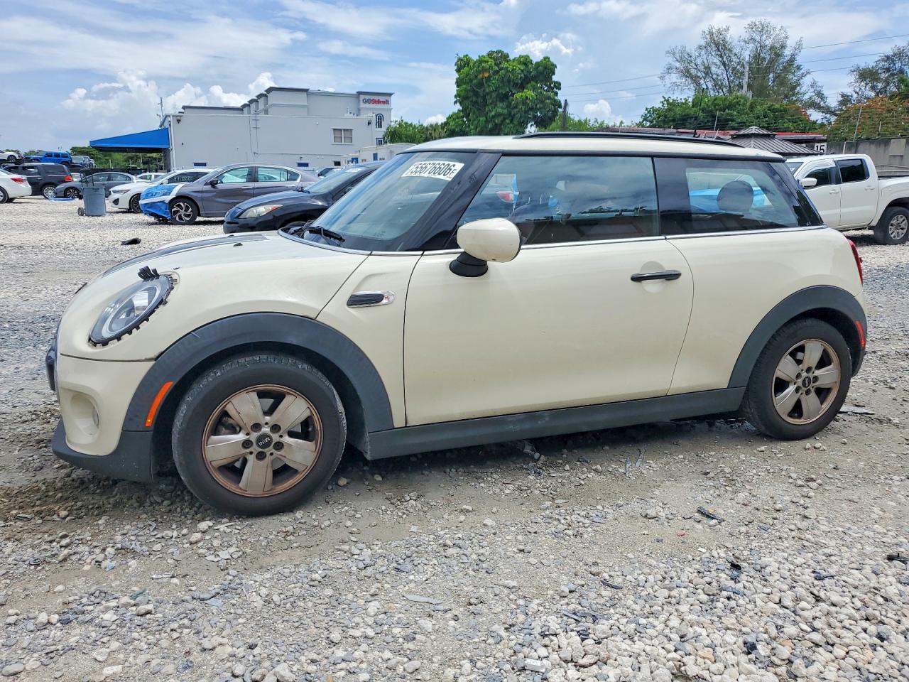 2021 Mini Cooper - zdjęcie główne