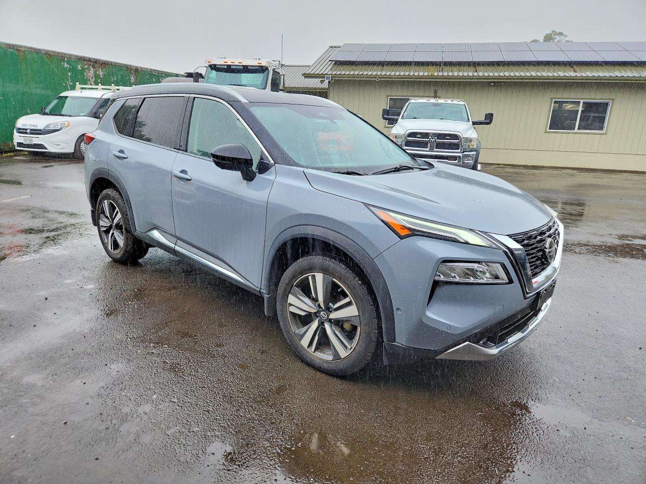 2021 Nissan Rogue Platinum - zdjęcie 4