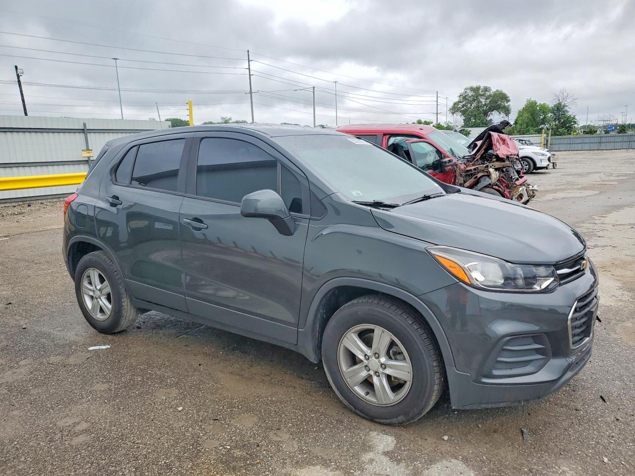 2020 Chevrolet Trax Ls - zdjęcie 4