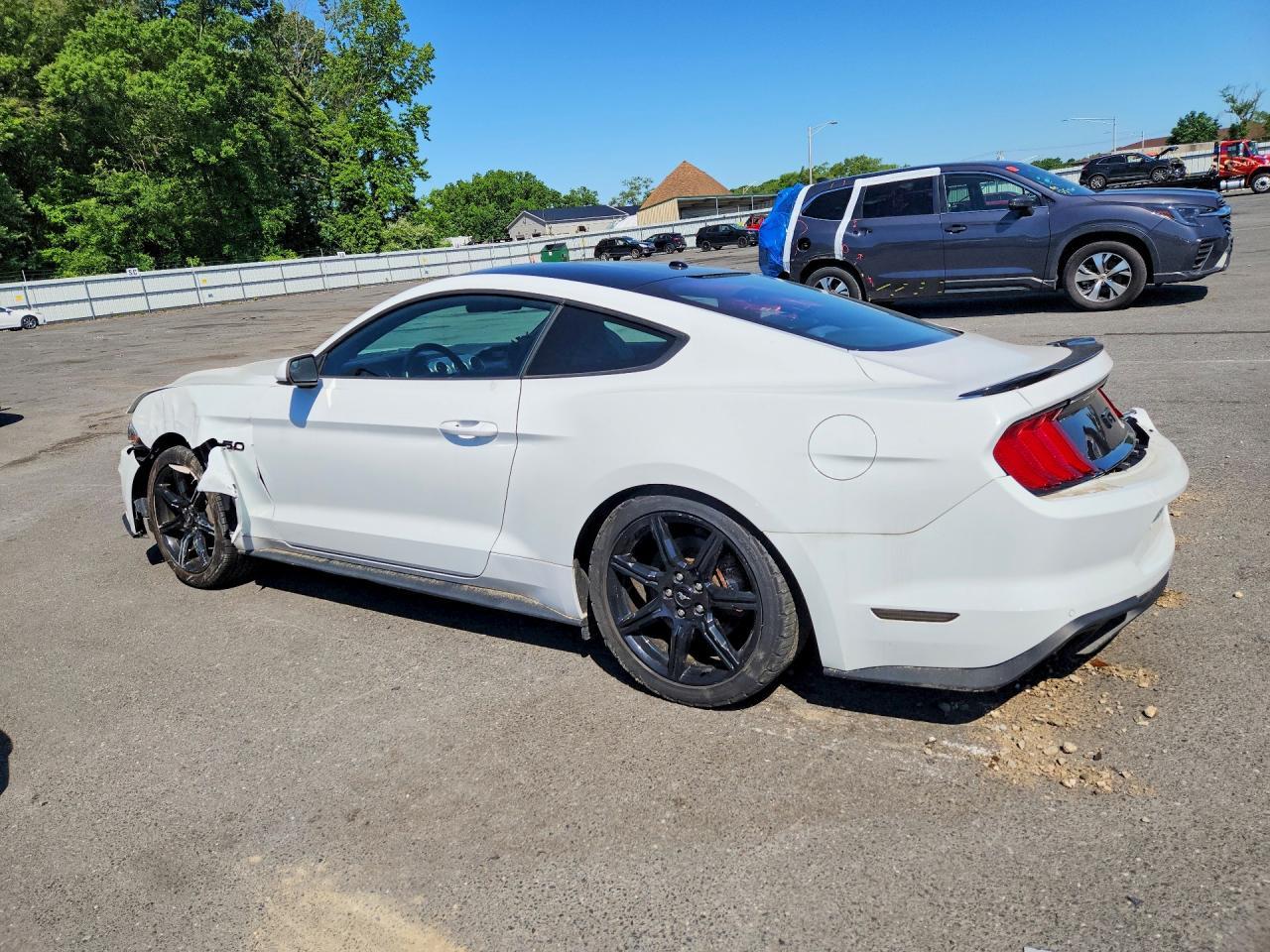 2019 Ford Mustang Gt - zdjęcie 2