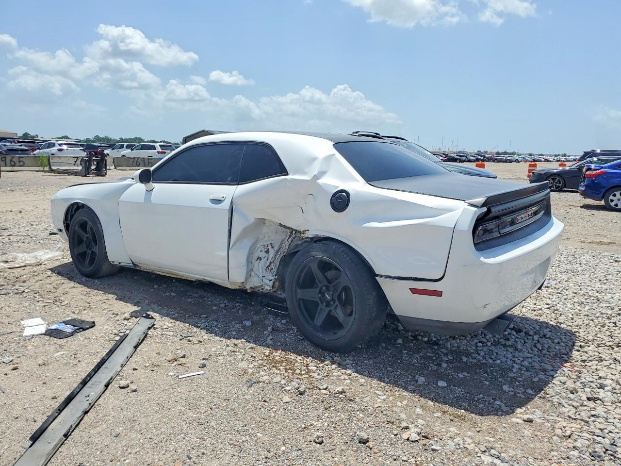 2013 Dodge Challenger R - zdjęcie 2