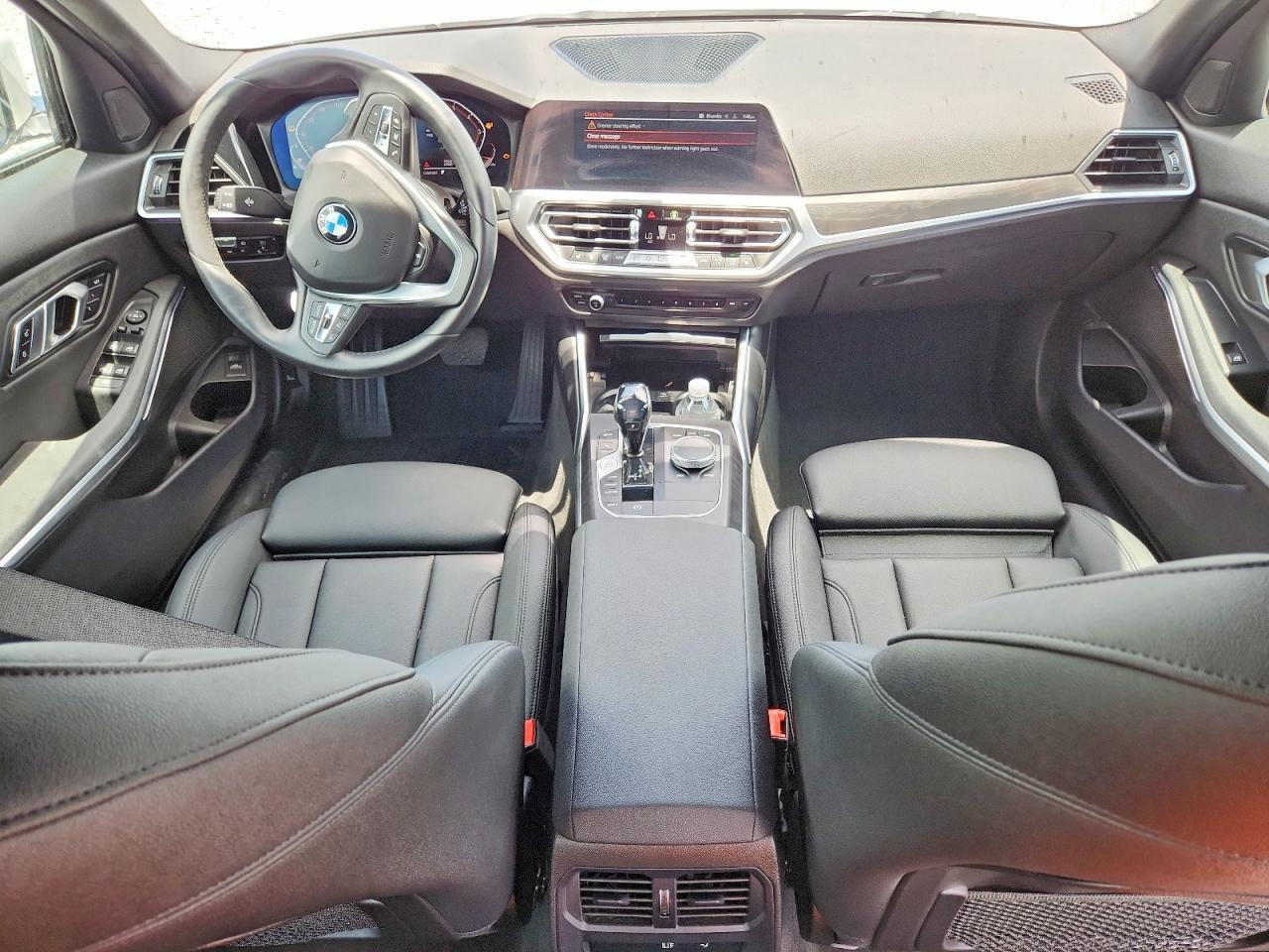2021 BMW 330Xi - zdjęcie 8