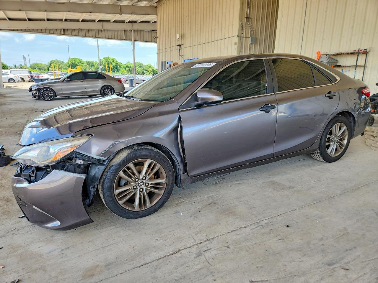 2015 Toyota Camry Se - zdjęcie główne