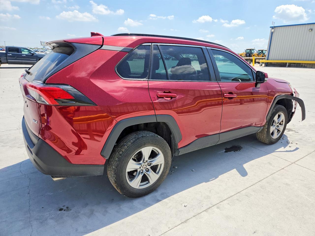 2023 Toyota Rav4 Xle - zdjęcie 3