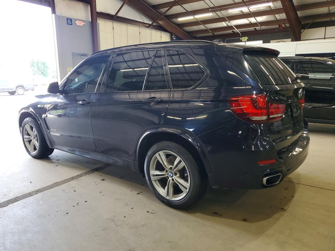2016 BMW X5 xDrive50I - zdjęcie 2