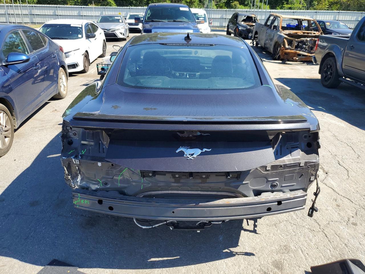 2024 Ford Mustang - zdjęcie 6