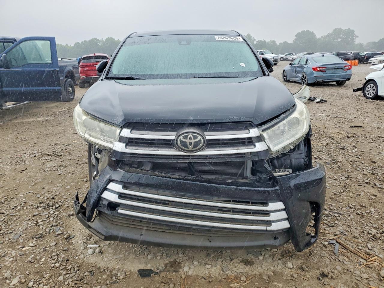 2019 Toyota Highlander Le - zdjęcie 5