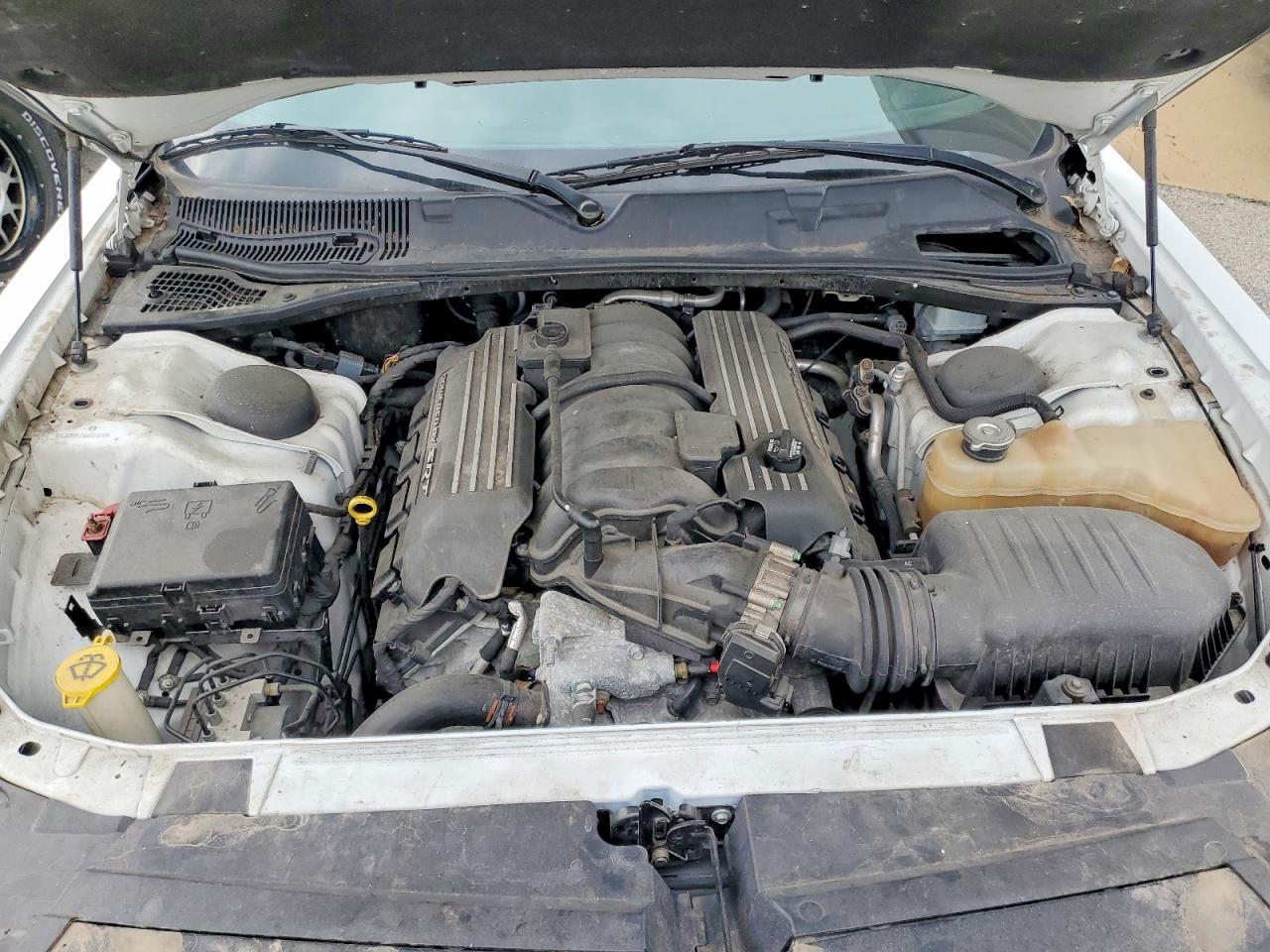 2016 Dodge Challenger R - zdjęcie 11
