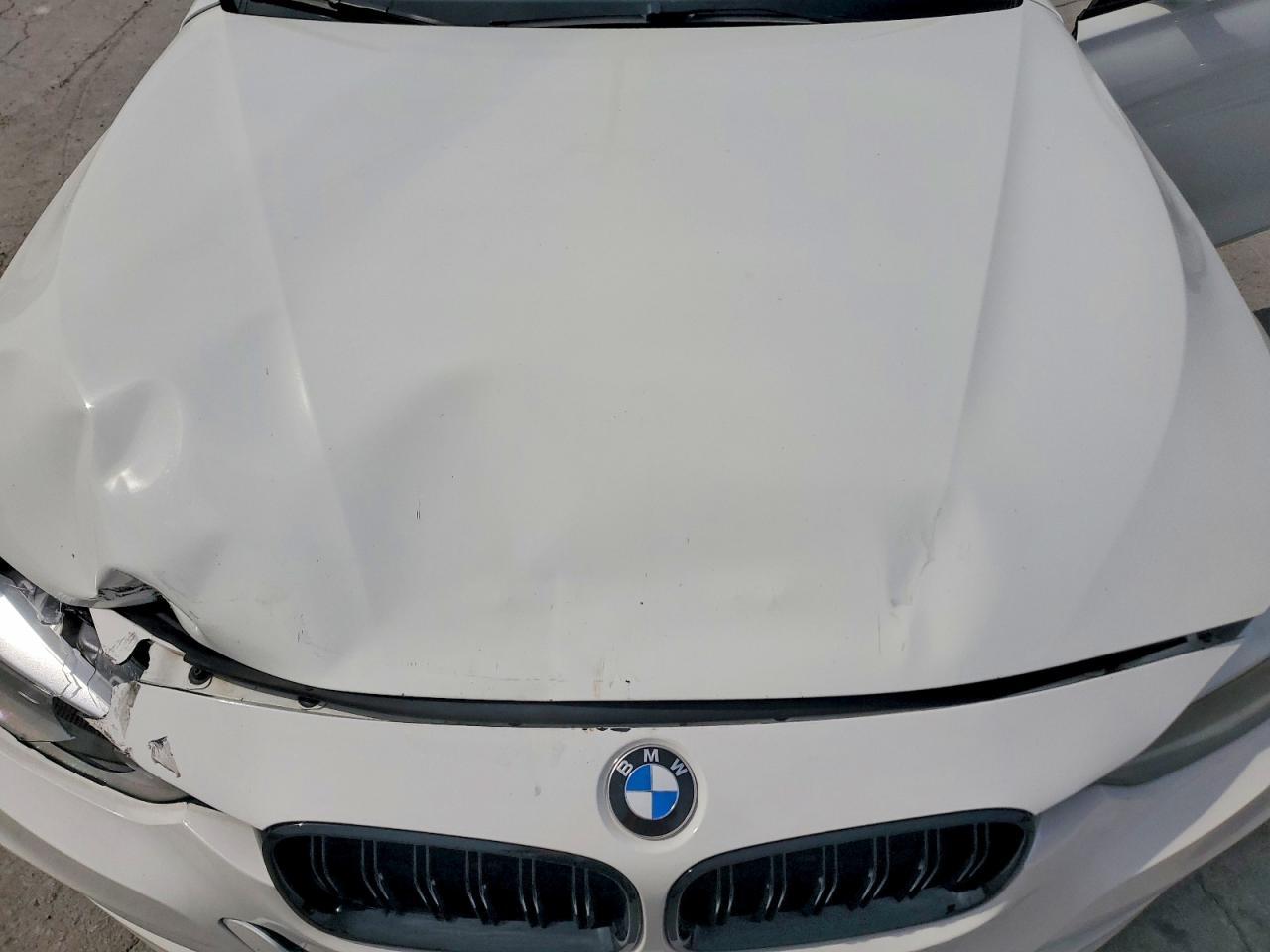 2014 BMW 320 I xDrive - zdjęcie 11