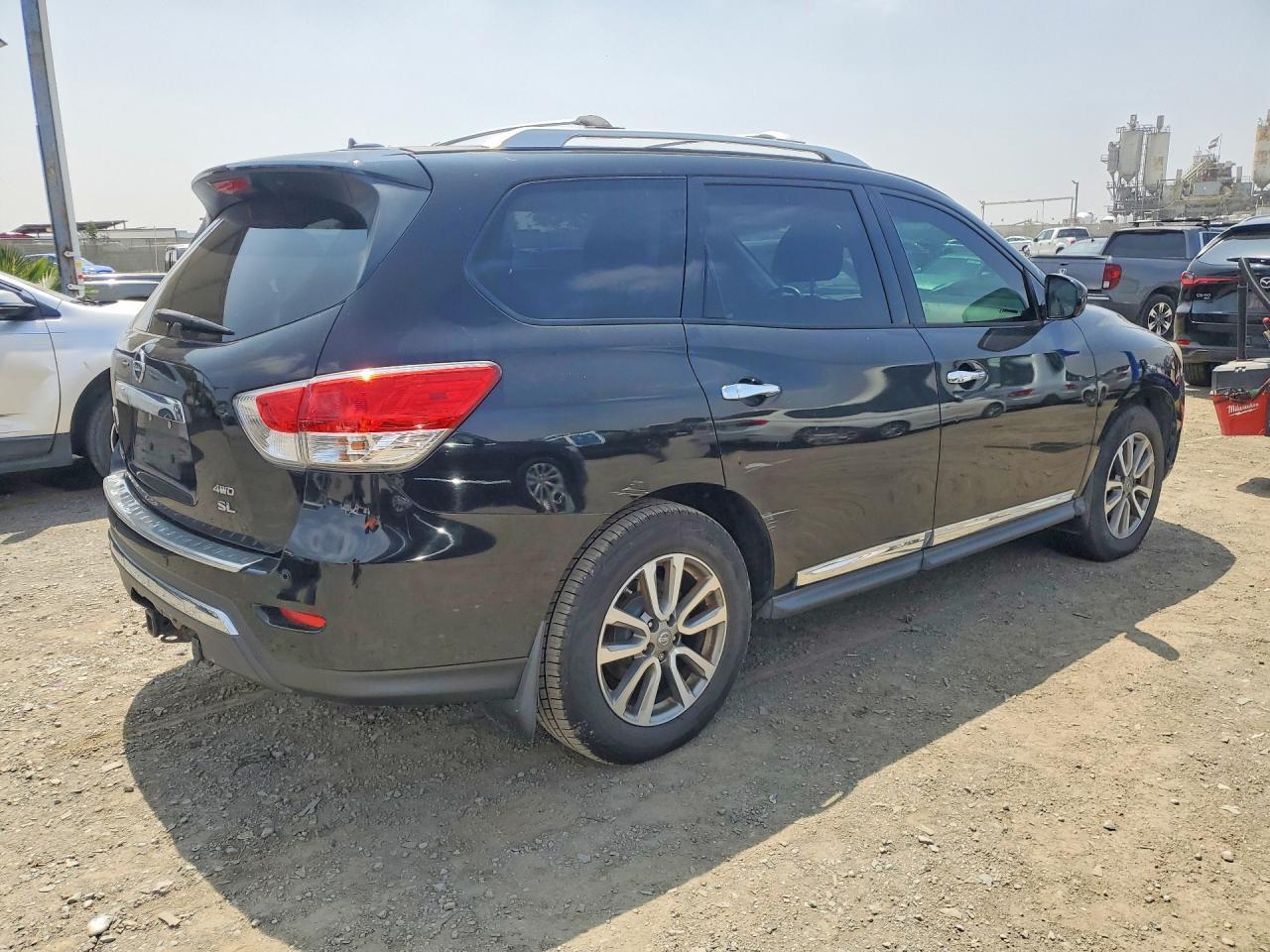 2014 Nissan Pathfinder Sl - zdjęcie 3